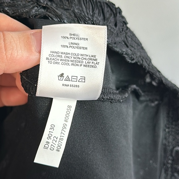 NWT Express Lace V-Neck Puff Sleeve Mini Sheath Dress Size S - Picture 10 of 16